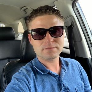 Meet your Posher, Jason